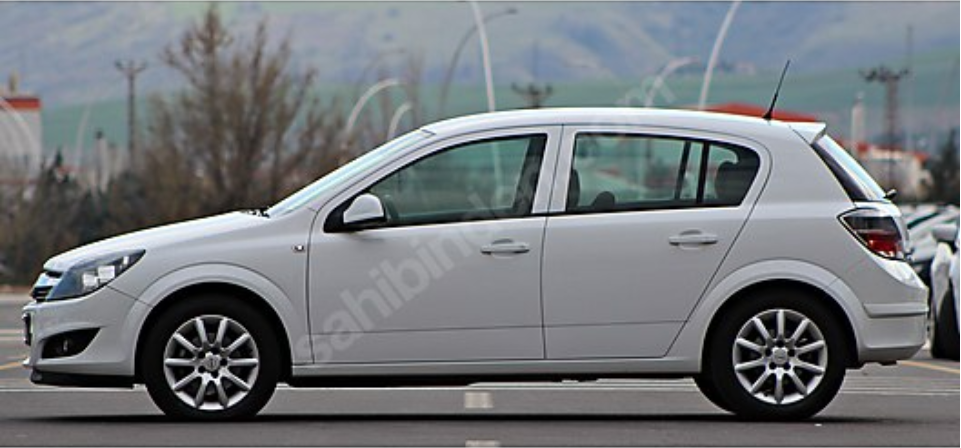 İster Banka Kredisi İsterseniz de Senetle Vadeli 2011 Opel Astra